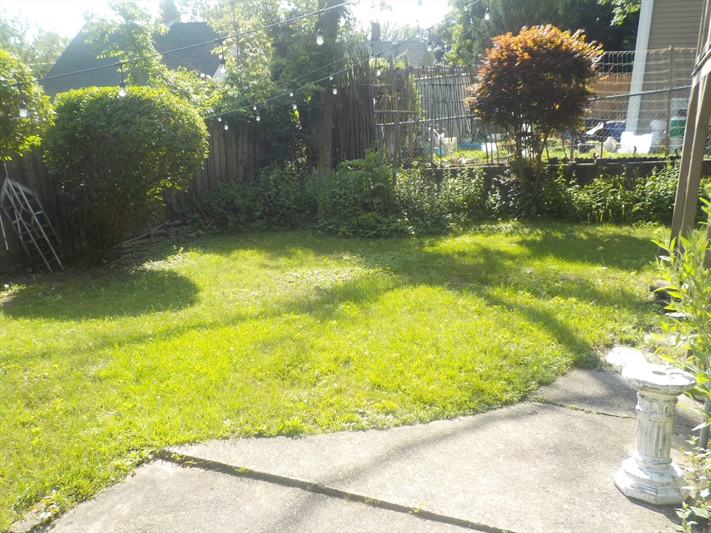 578 Trapelo Rd, Belmont