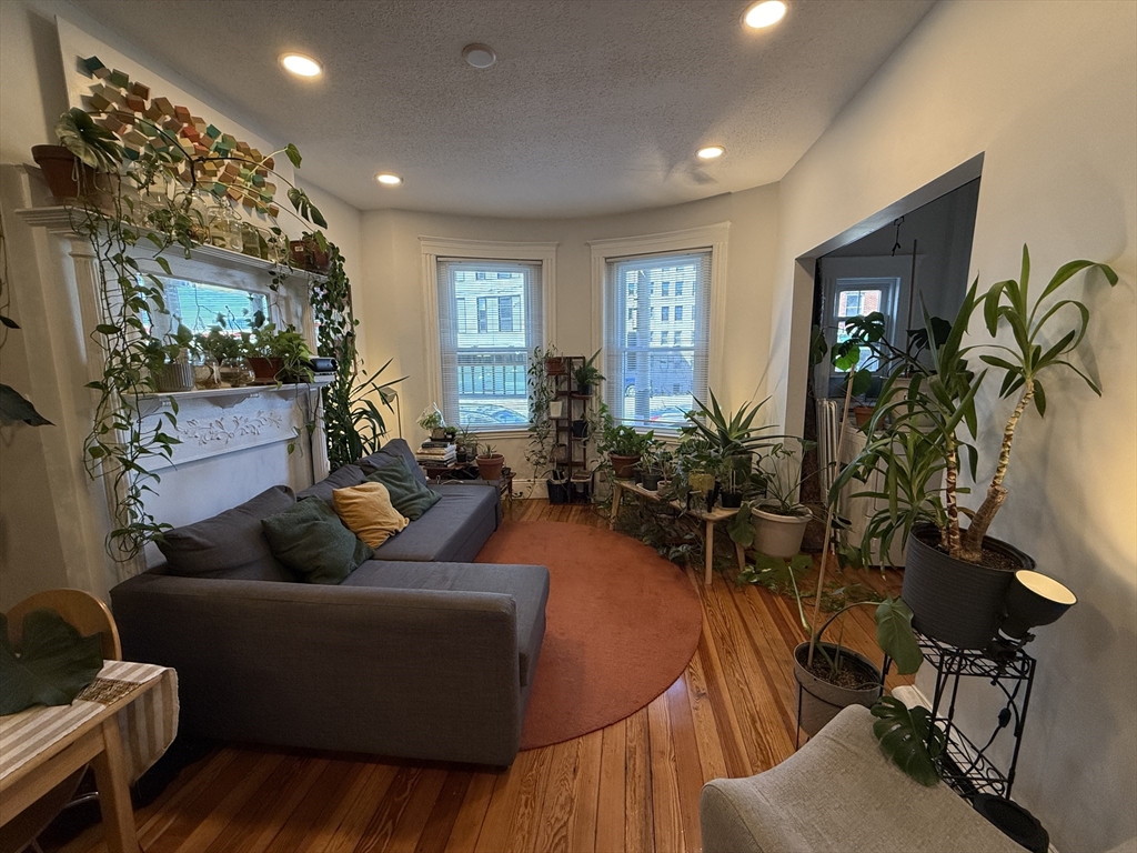 22 South Huntington Ave, Mission Hill