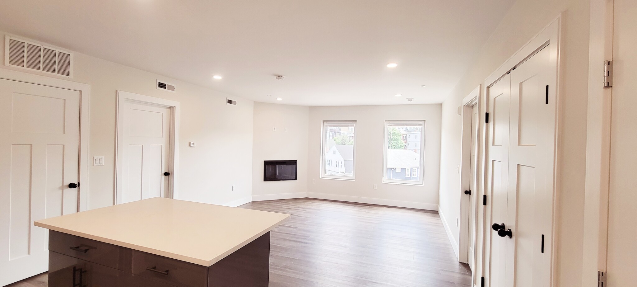 317 Belgrade Ave, Roslindale