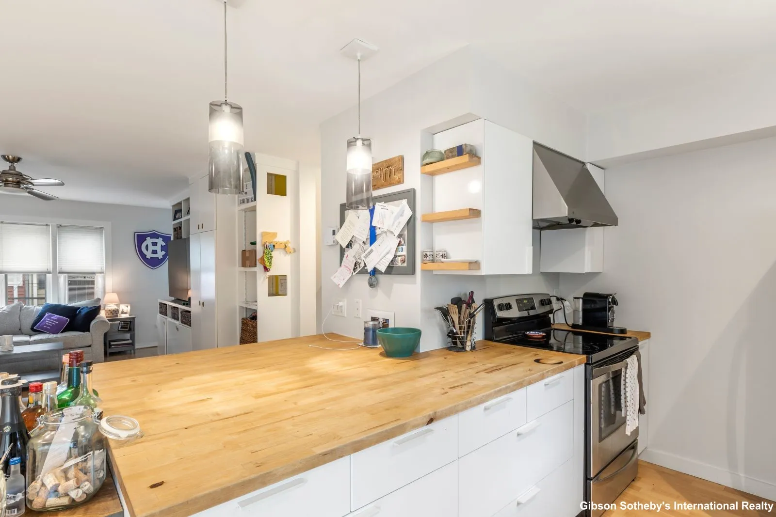 63 Bolton St, South Boston