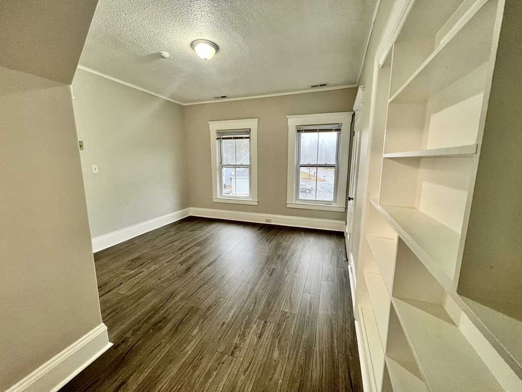 264 Middlesex Rd, Tyngsborough