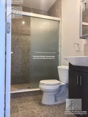 77 Linden St, Brighton