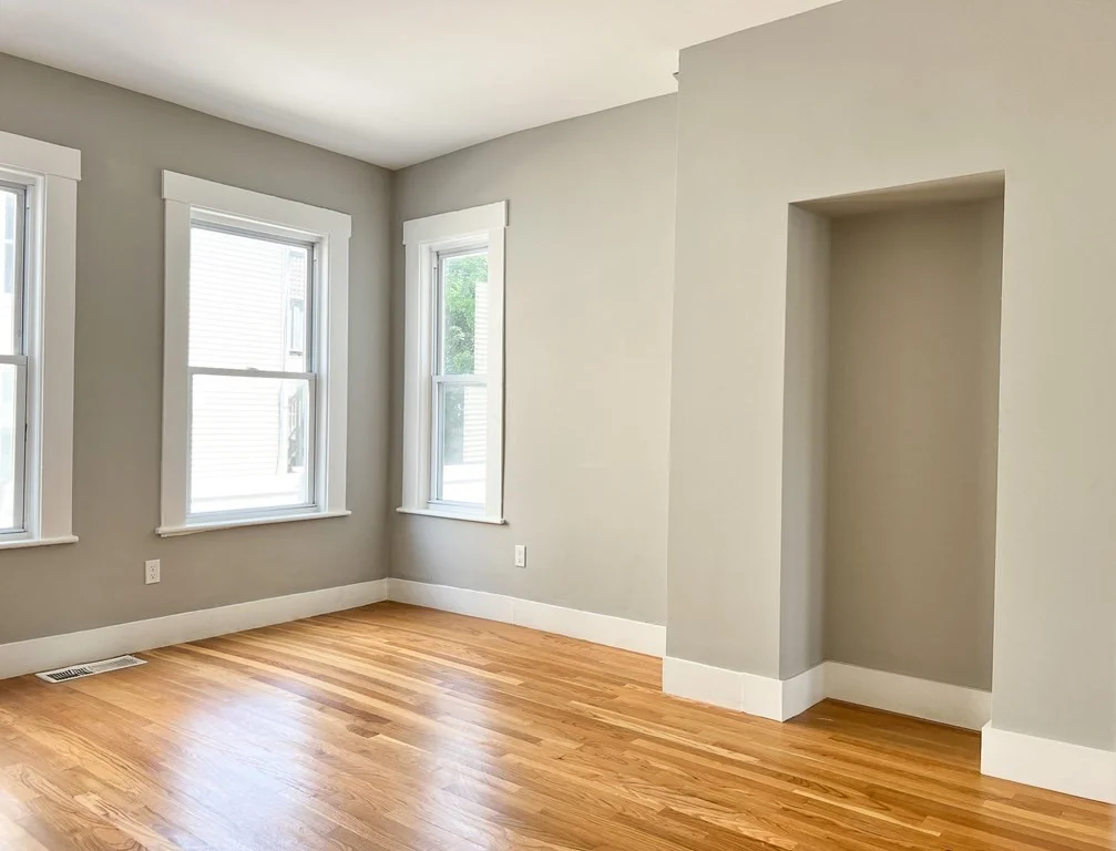 642 Moody St, Waltham