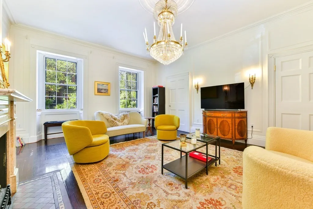 48 Mount Vernon St, Beacon Hill