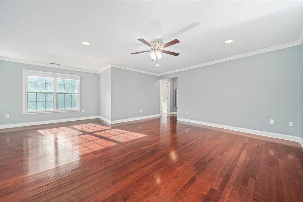 24 Endean Dr, Walpole