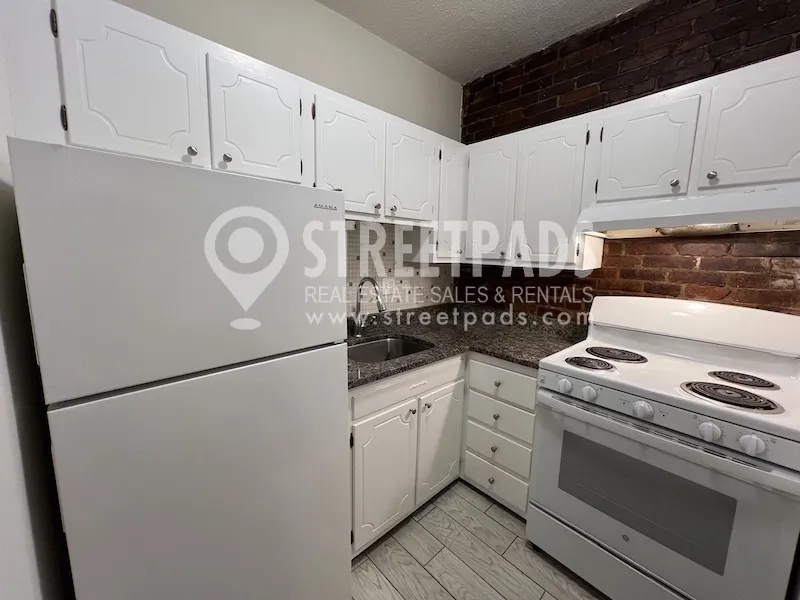 54 South Huntington Ave, Mission Hill