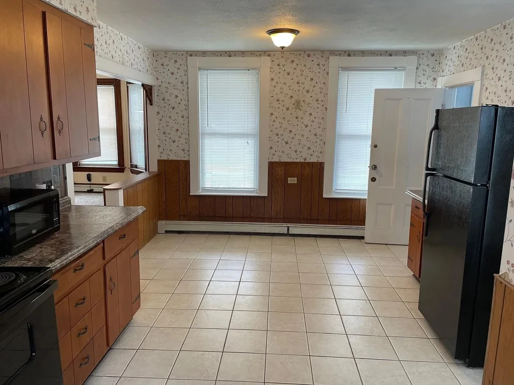 61 Cushing St, Waltham