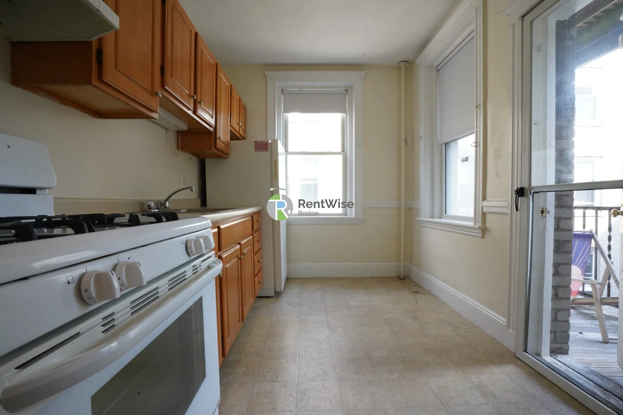 135 Washington St, Brighton