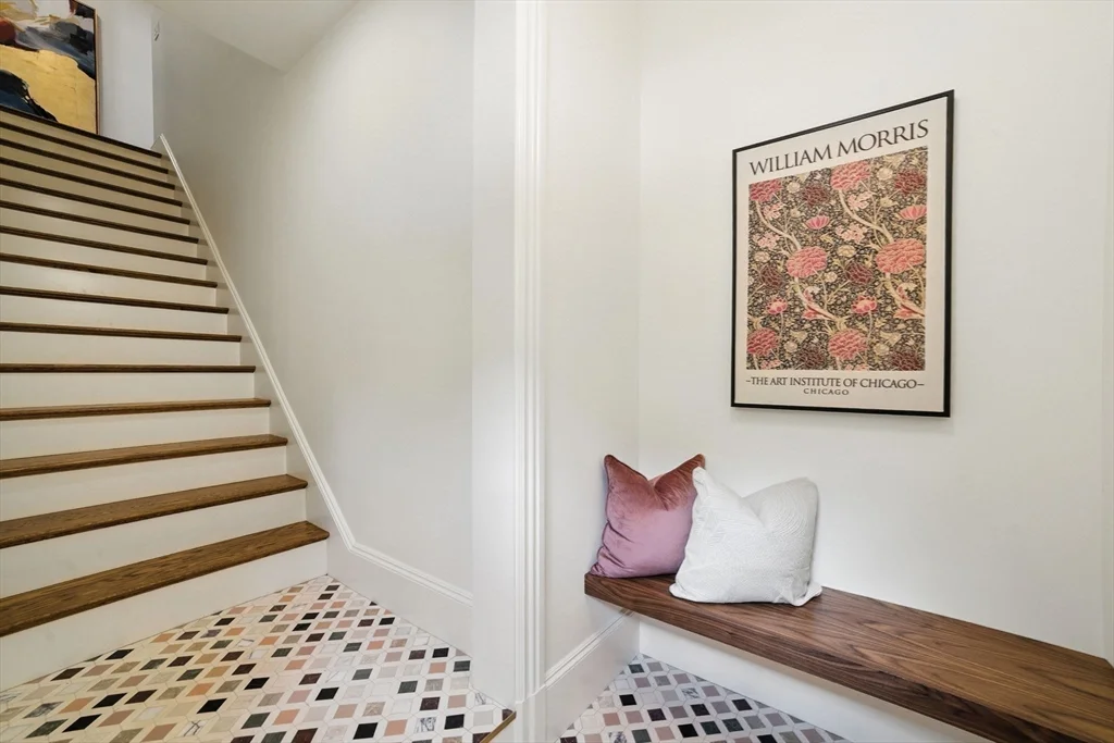 197 Winchester St, Coolidge Corner