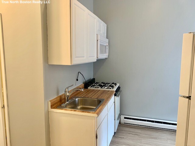 14 Unity St, North End