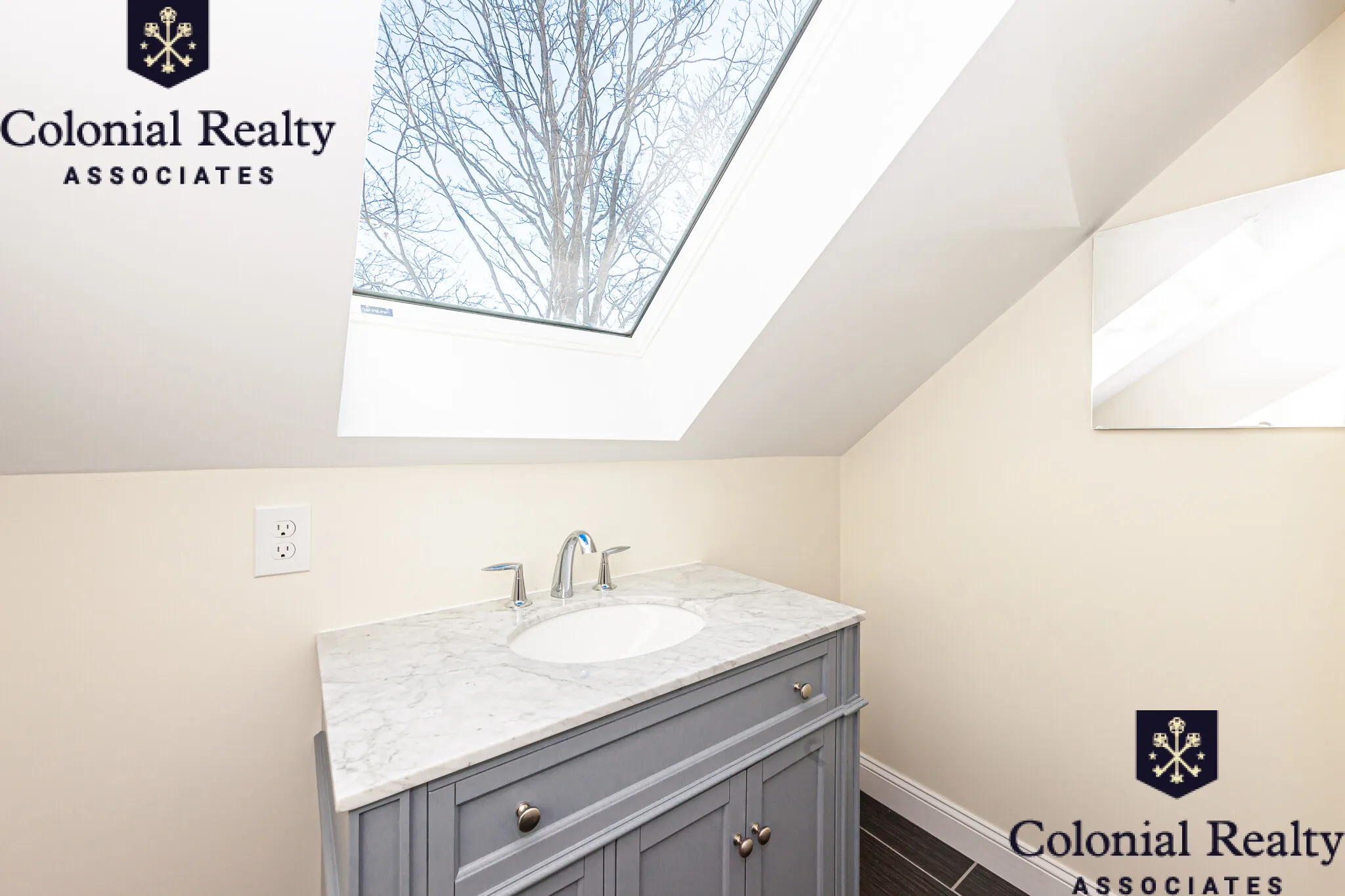 48 Caldwell Rd, West End