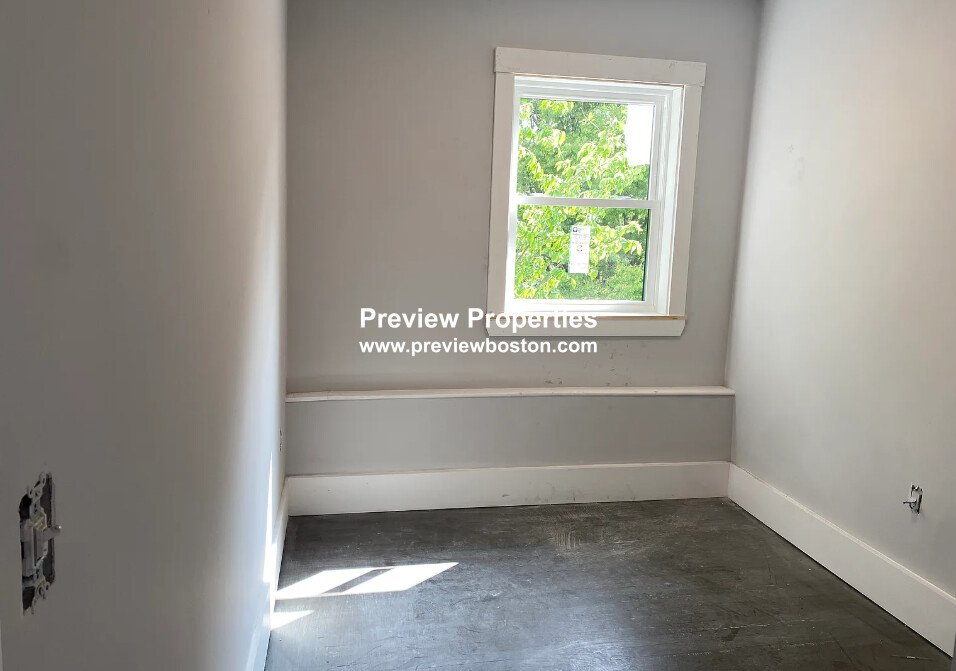 118 Marginal St, East Boston