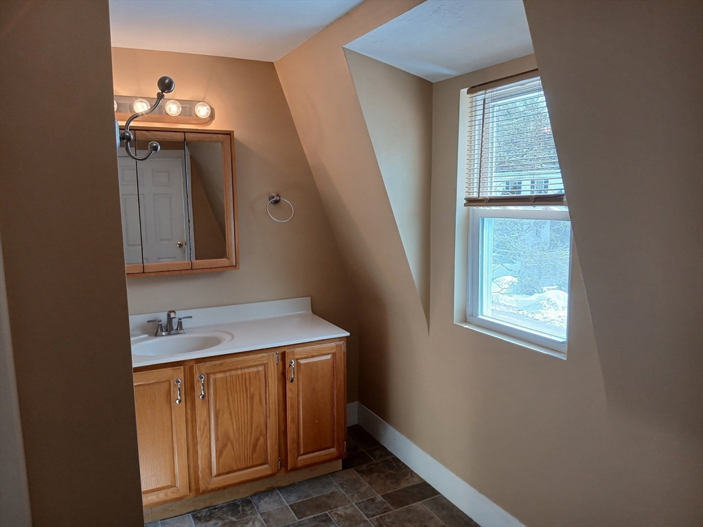 15 Trafalgar Sq, Barre