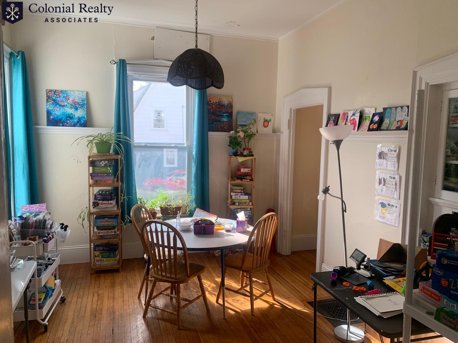 117 Walker Rd, Newtonville