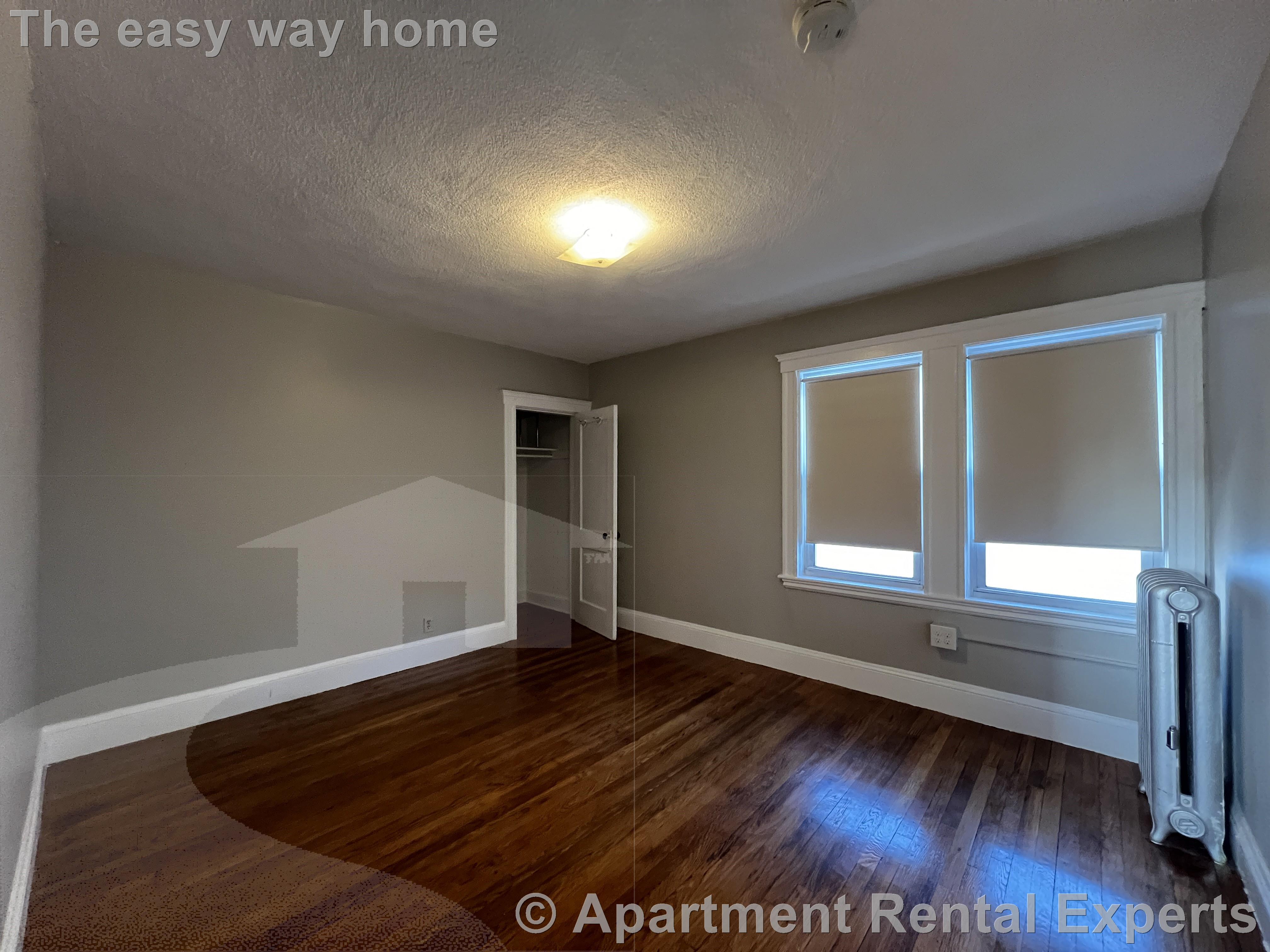 274 Chelsea St, Everett