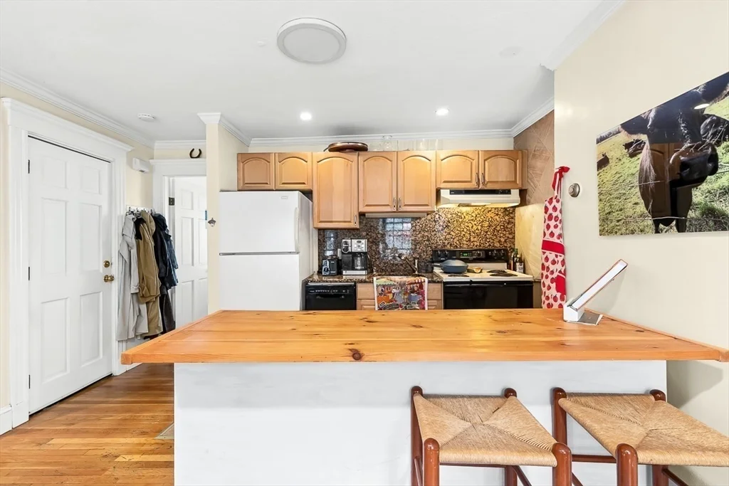 11-A Hanson St, South End