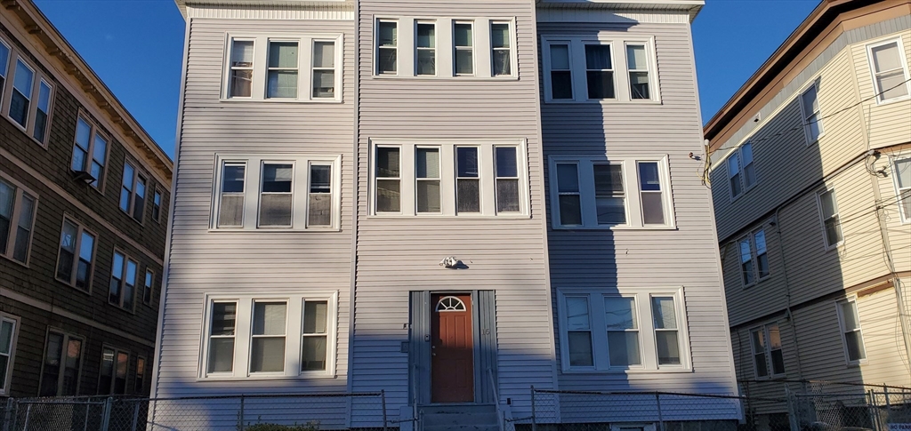 15 Mora St, Dorchester