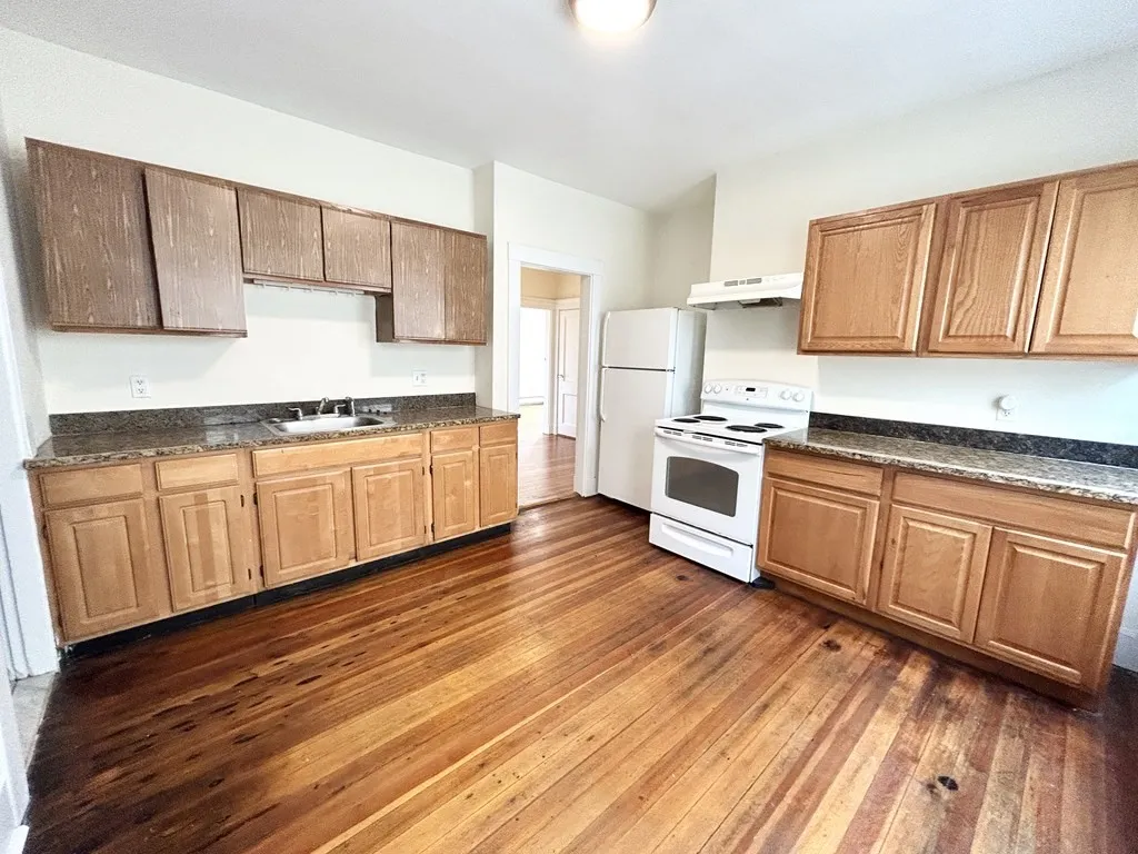 7 Hesston Ter, Boston