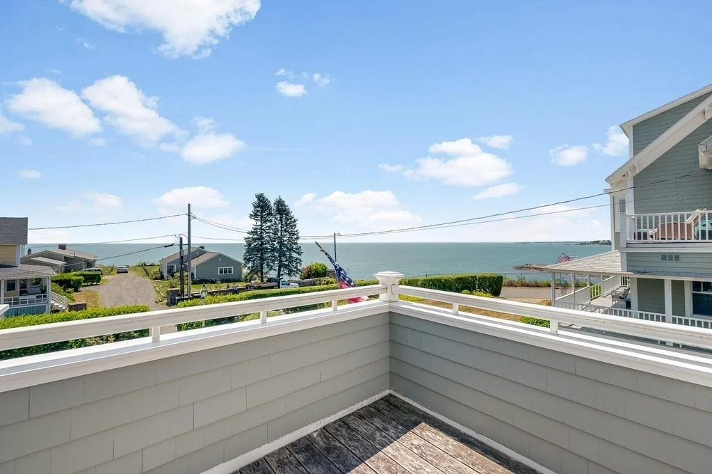 4 Spray Ave, Marblehead