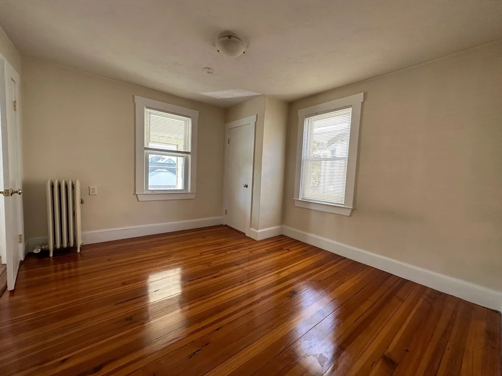 65 Walnut St, Belmont