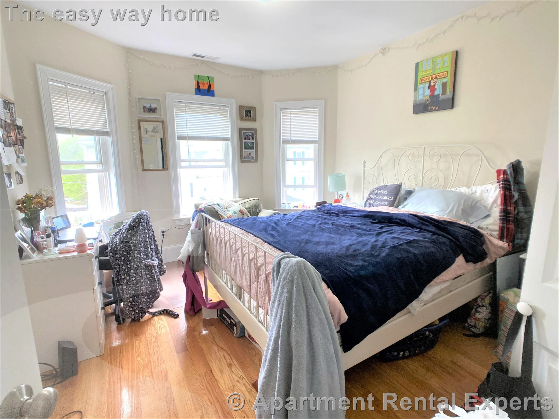 24 Willard Ave, Tufts