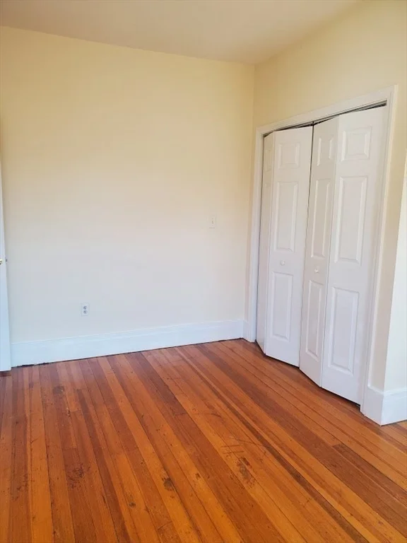 12 Gayland St, Roxbury