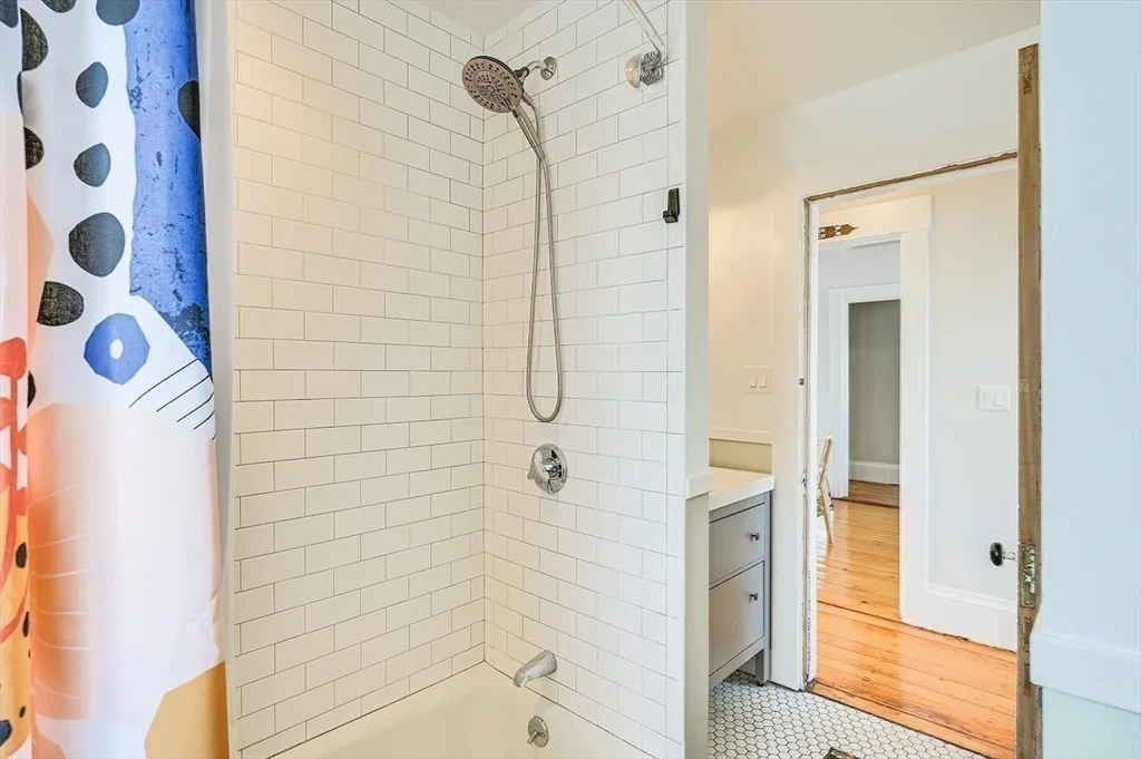 44 Cottage St, Watertown