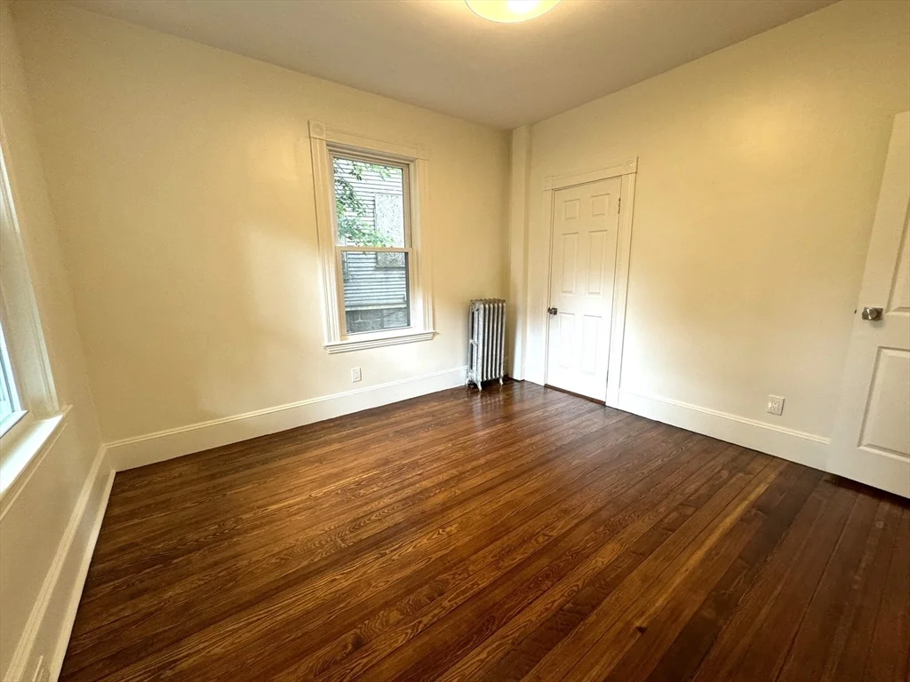 11 East Milton Rd, High Street Hill