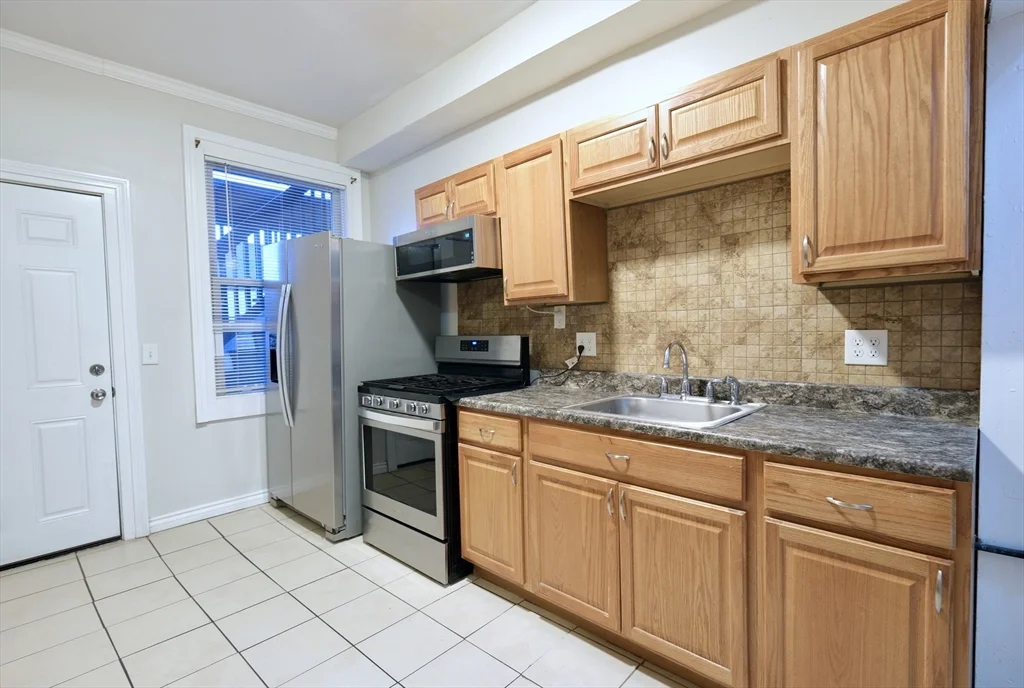 333 Centre, Jamaica Plain