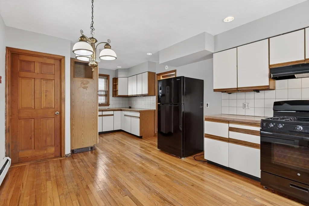 49 Springvale Ave, Lynn