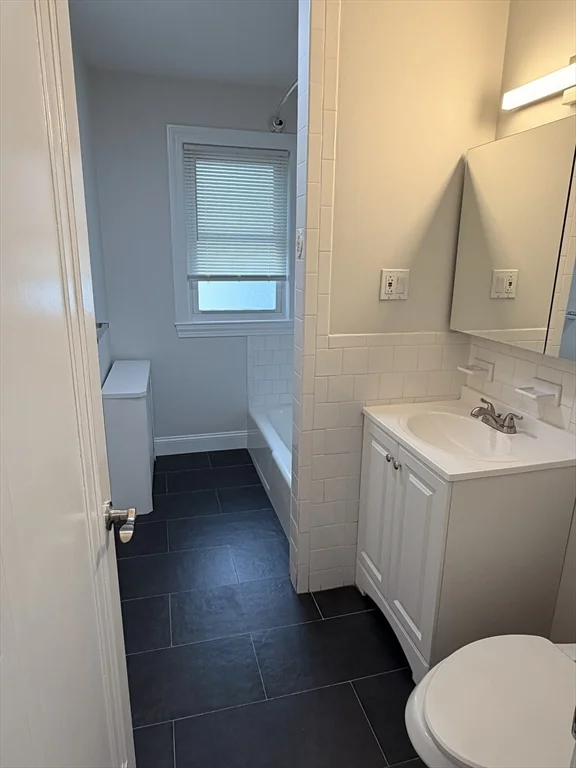 252 Auburndale Ave, Auburndale