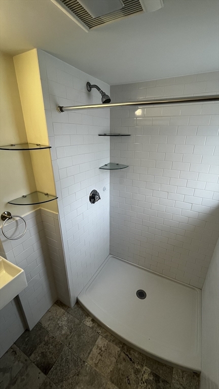 39 Wyoming Ave, Malden