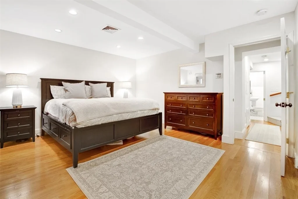 5 Bond St, South End