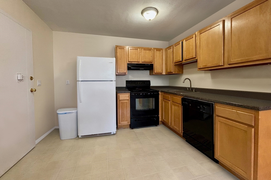 256 Parker Hill Ave, Mission Hill