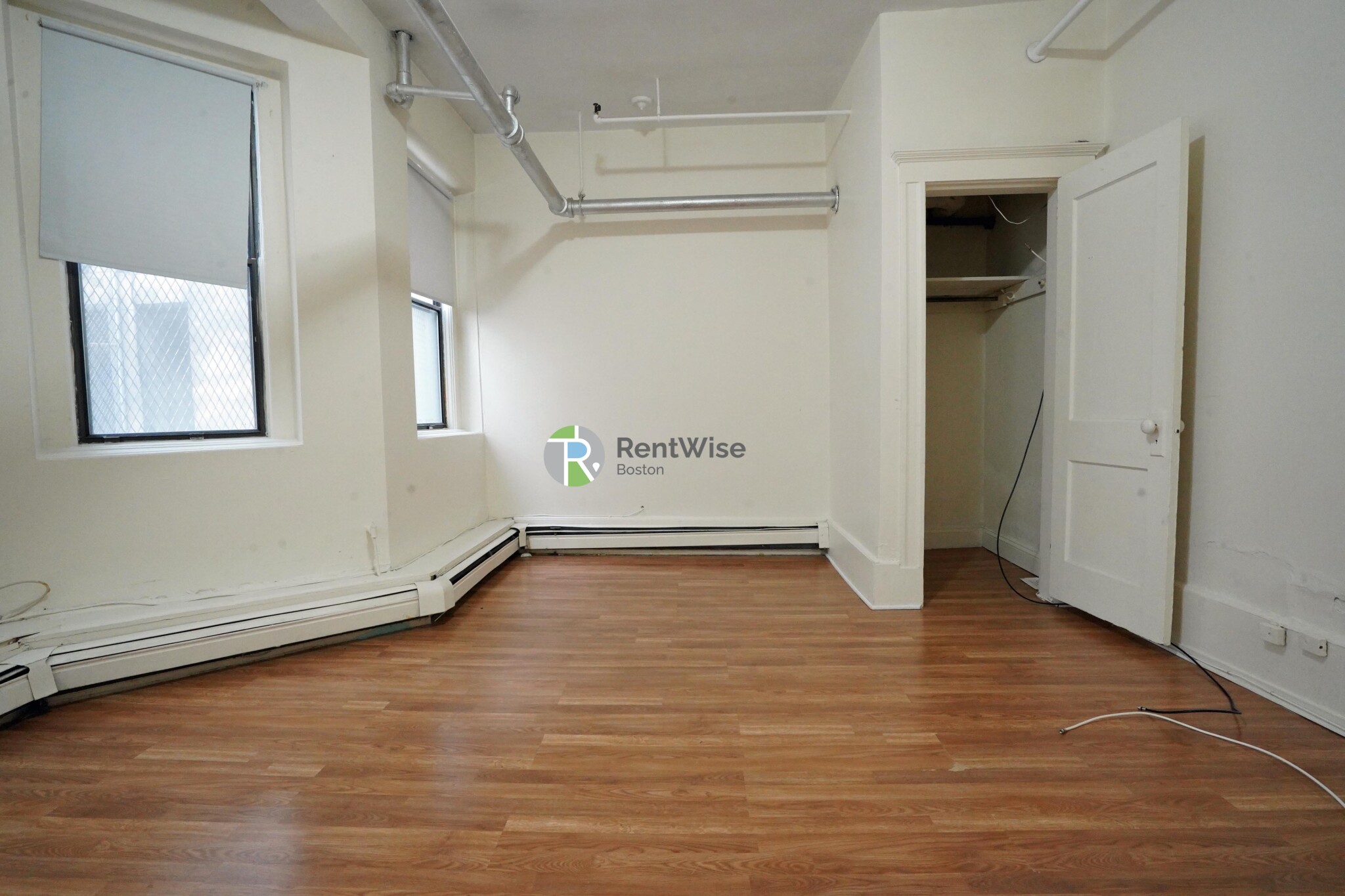 1144 Commonwealth Ave, North Brookline