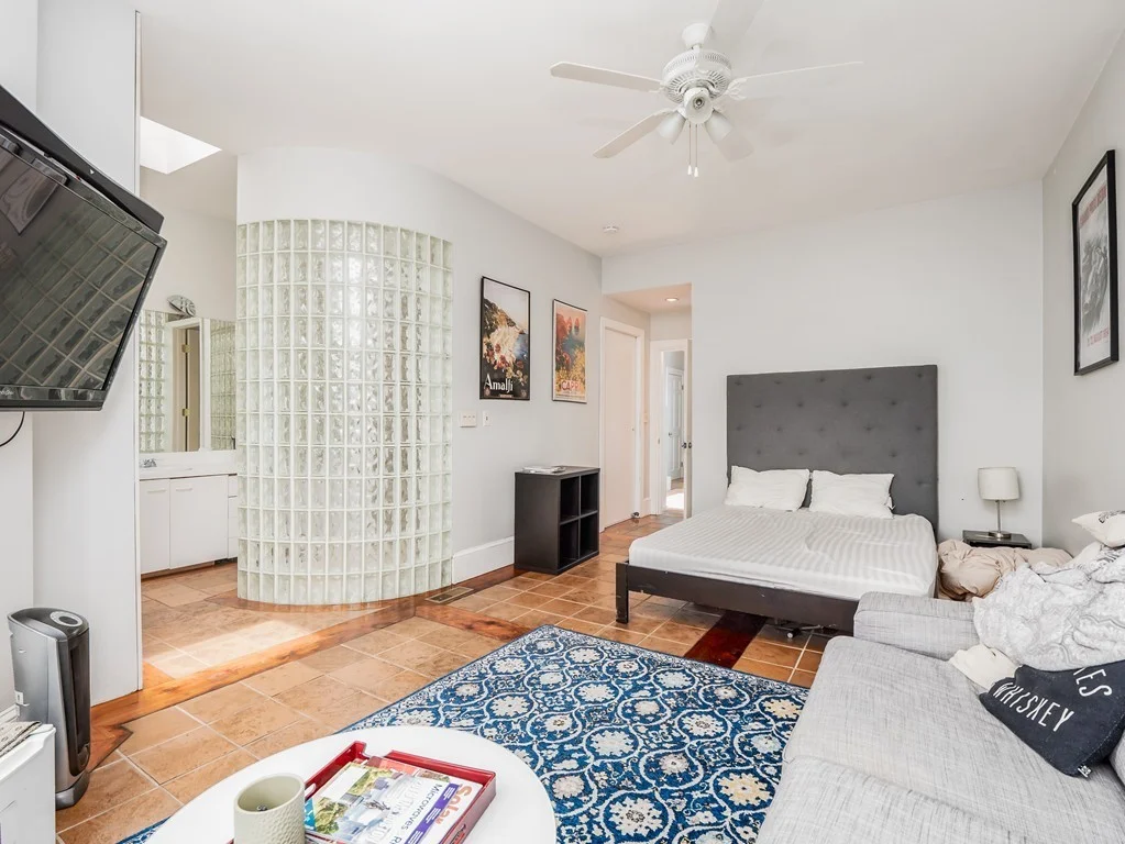 30 Gloucester St, Back Bay