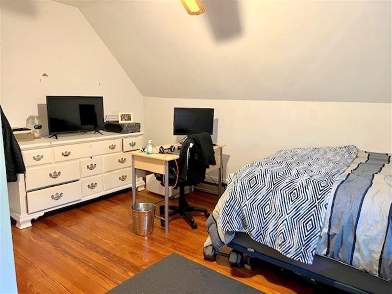 35 Rogers Ave, Powder House Square