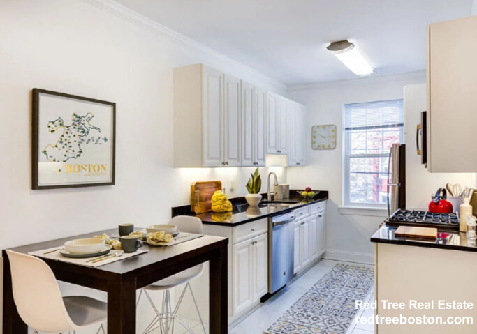 34 Harris St, Coolidge Corner