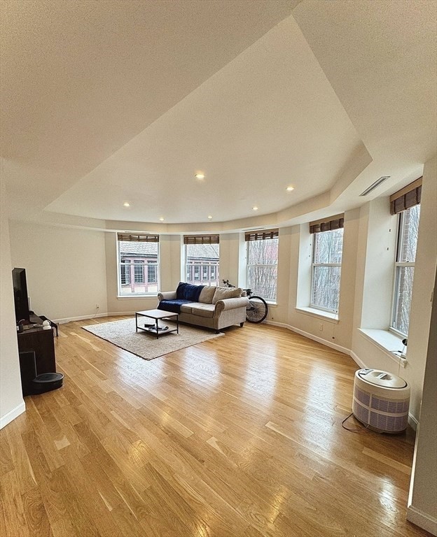 25 Marion St, Coolidge Corner