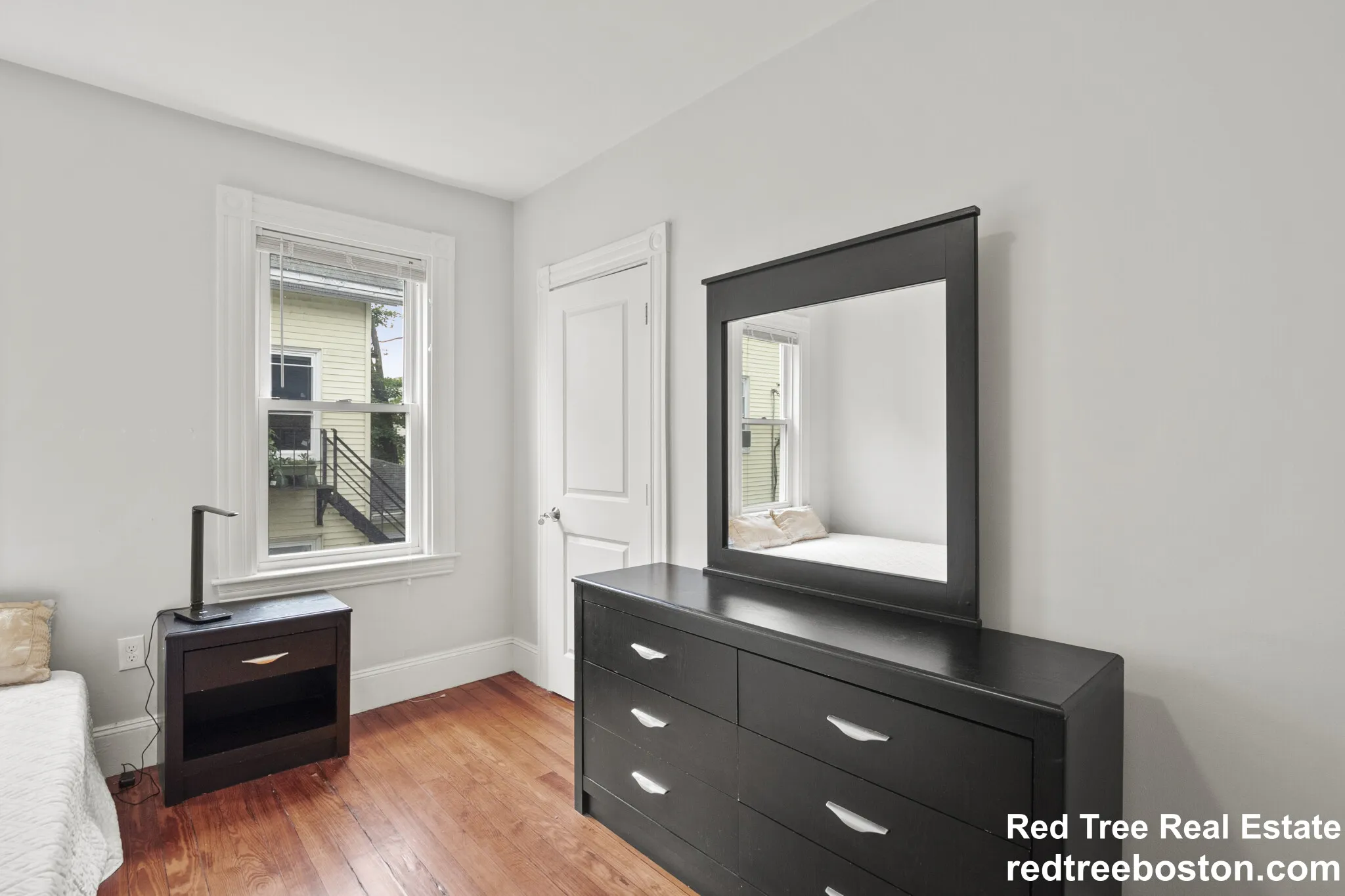 139 Adams St, South Side