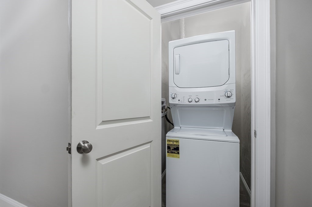 242 Mountain Ave, Revere