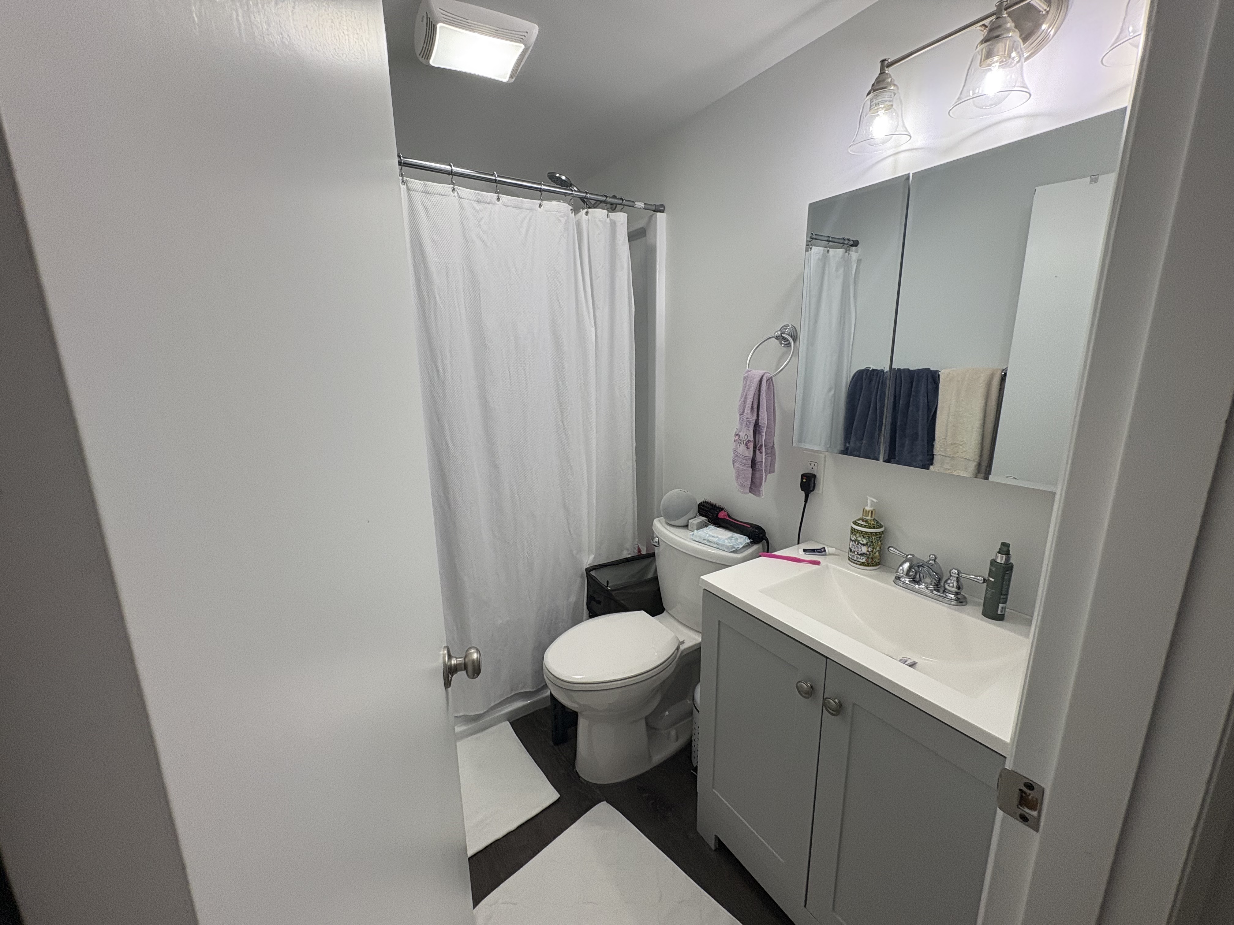 24 Hamilton St, Saugus