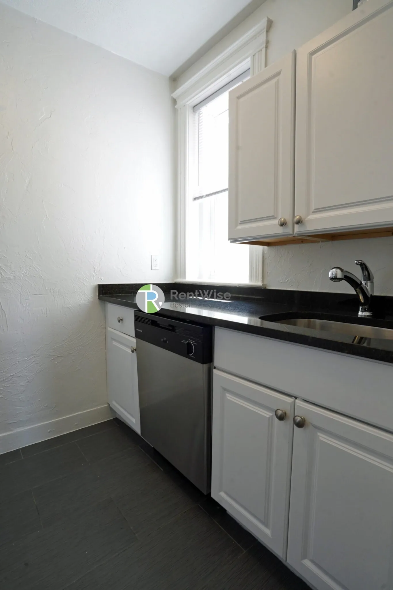 78 Brainerd Rd, Allston