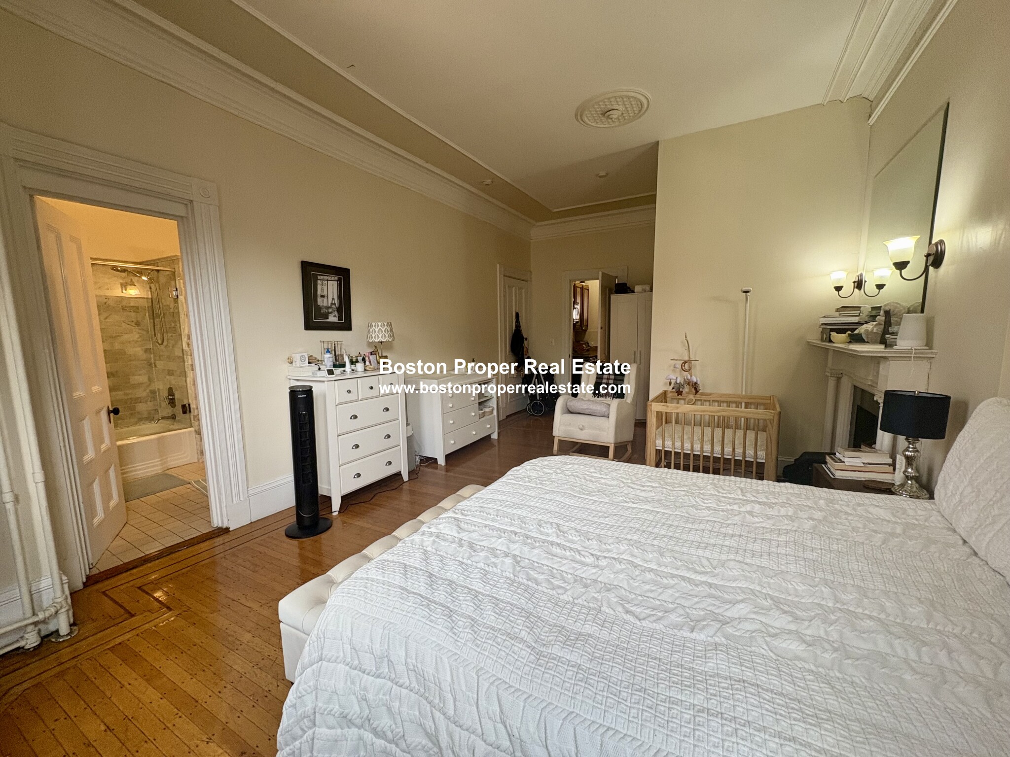 381 Commonwealth Ave, Back Bay