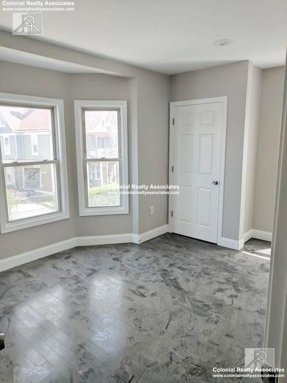 77 Linden St, Allston