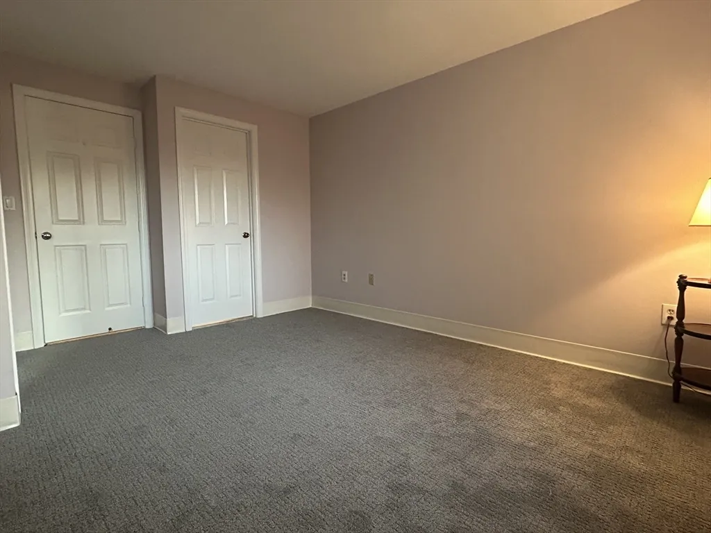 60 Rantoul St, Beverly