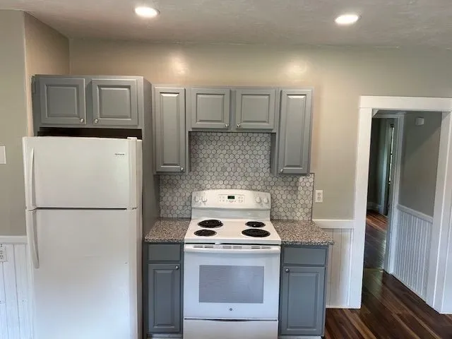 28-30 Maolis, West Bridgewater