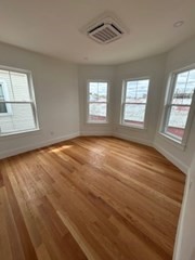 8 Brookside Ave, Jamaica Plain