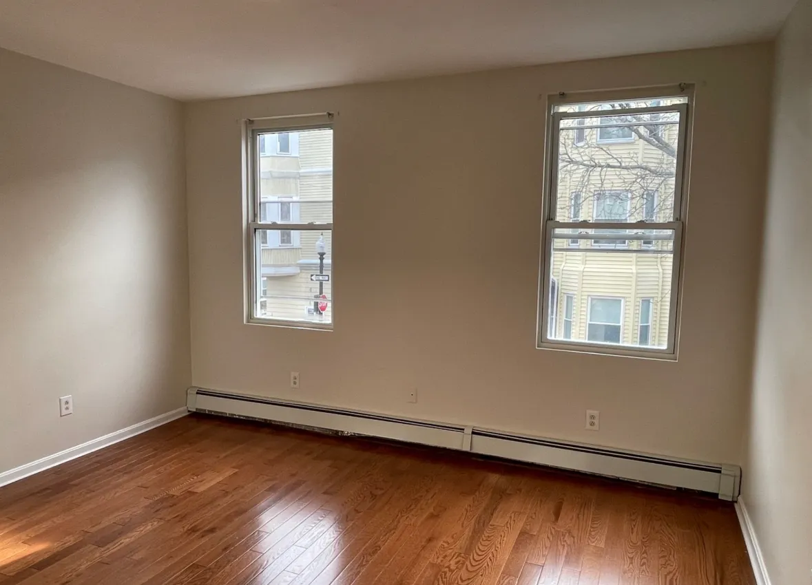 75 Putnam St, Eagle Hill