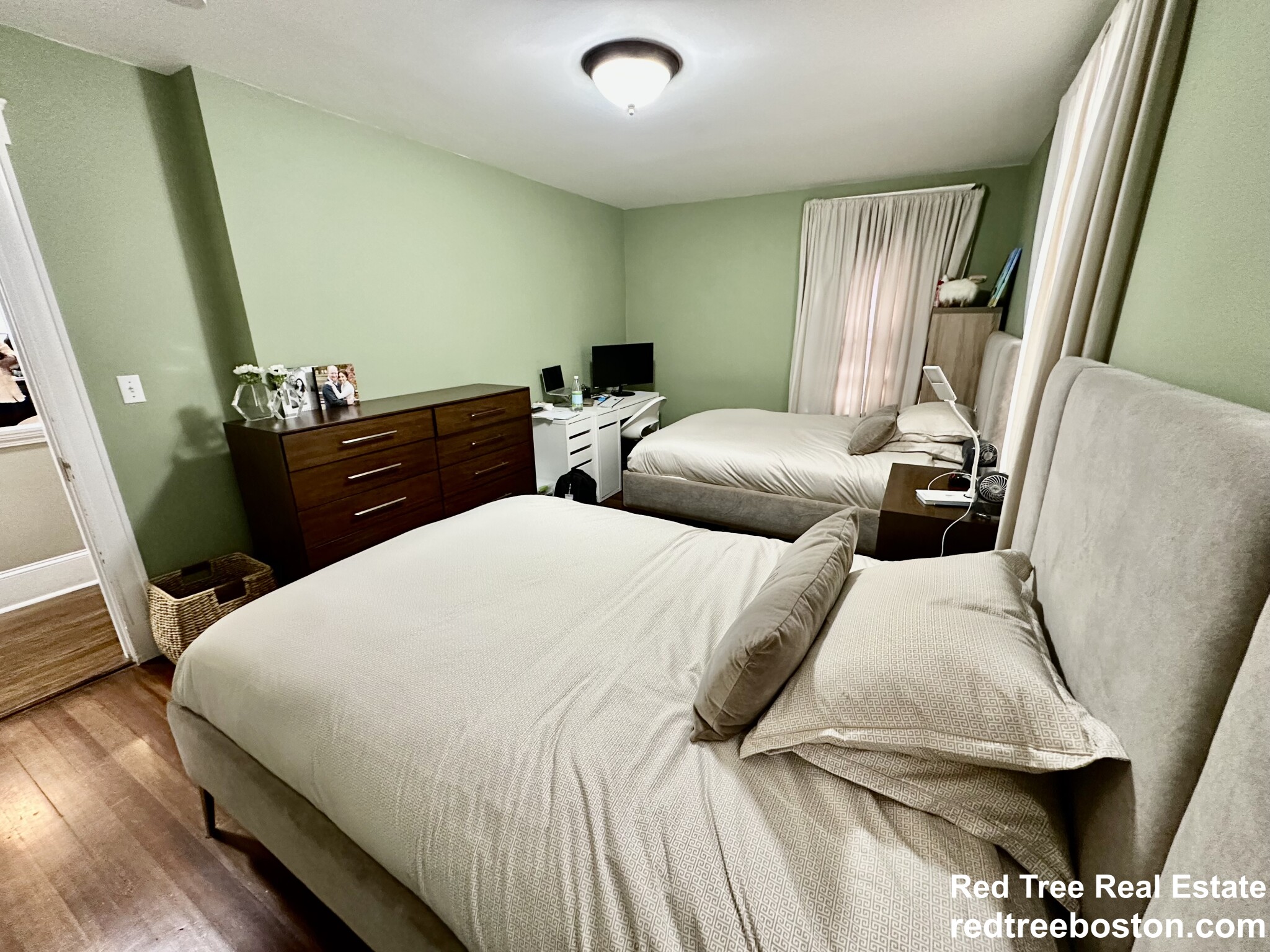 2 Priscilla Rd, Brighton